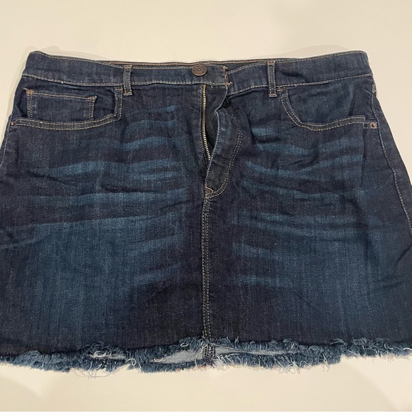 EXPRESS Size 14 Denim Min skirt with red stripe detailing - Picture 4 of 7